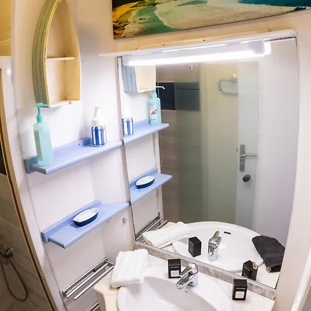 Apartment Superbe La Plage,vue Acces Direct A La Plage, Parking Gratuit